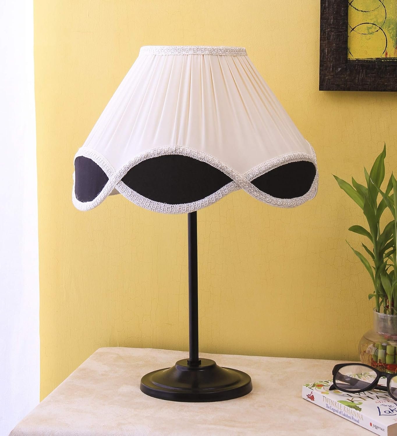 Vinatge Off-White Cotton Iron Table lamp (12x17) Inches -36