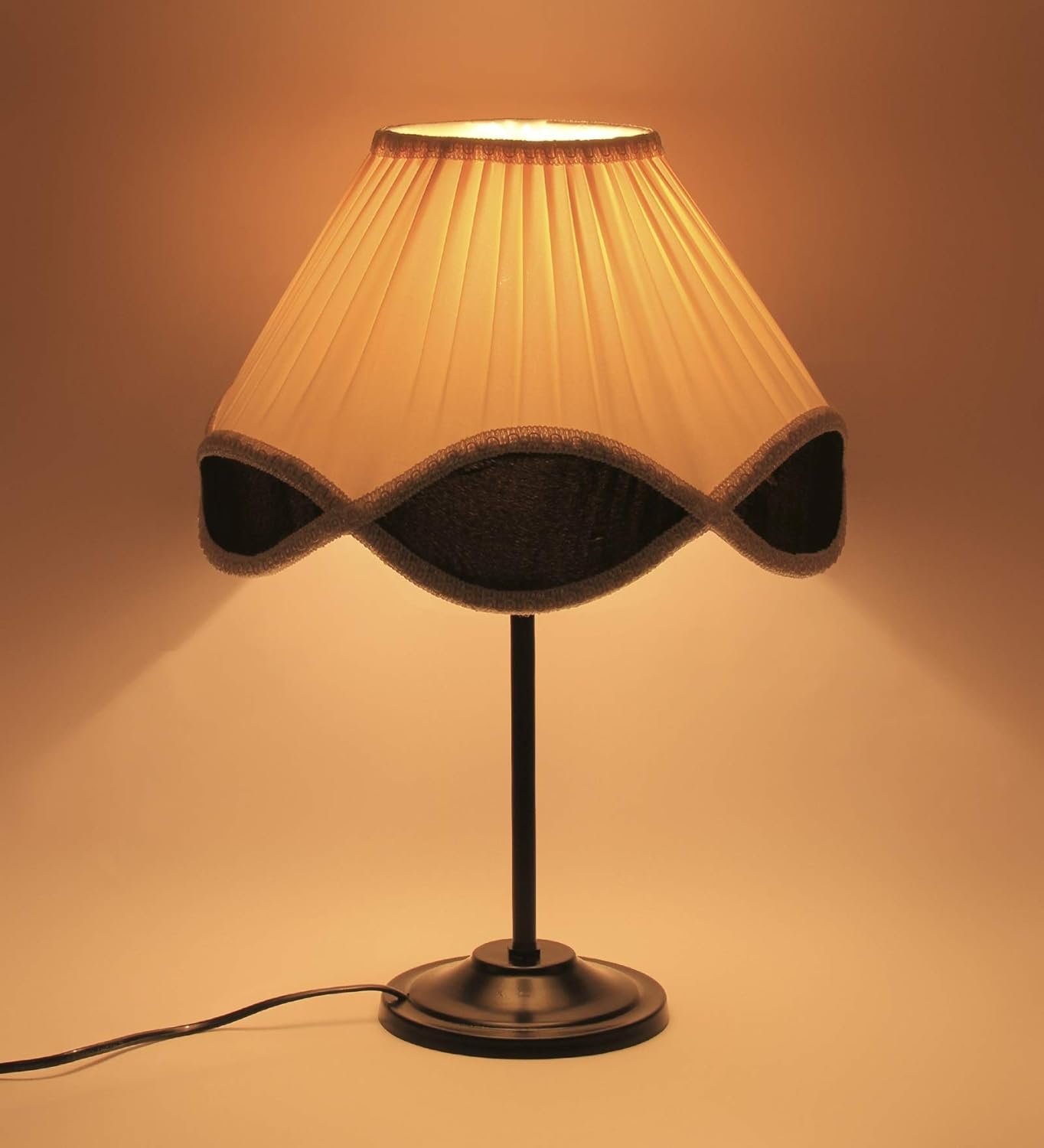 Vinatge Off-White Cotton Iron Table lamp (12x17) Inches -36