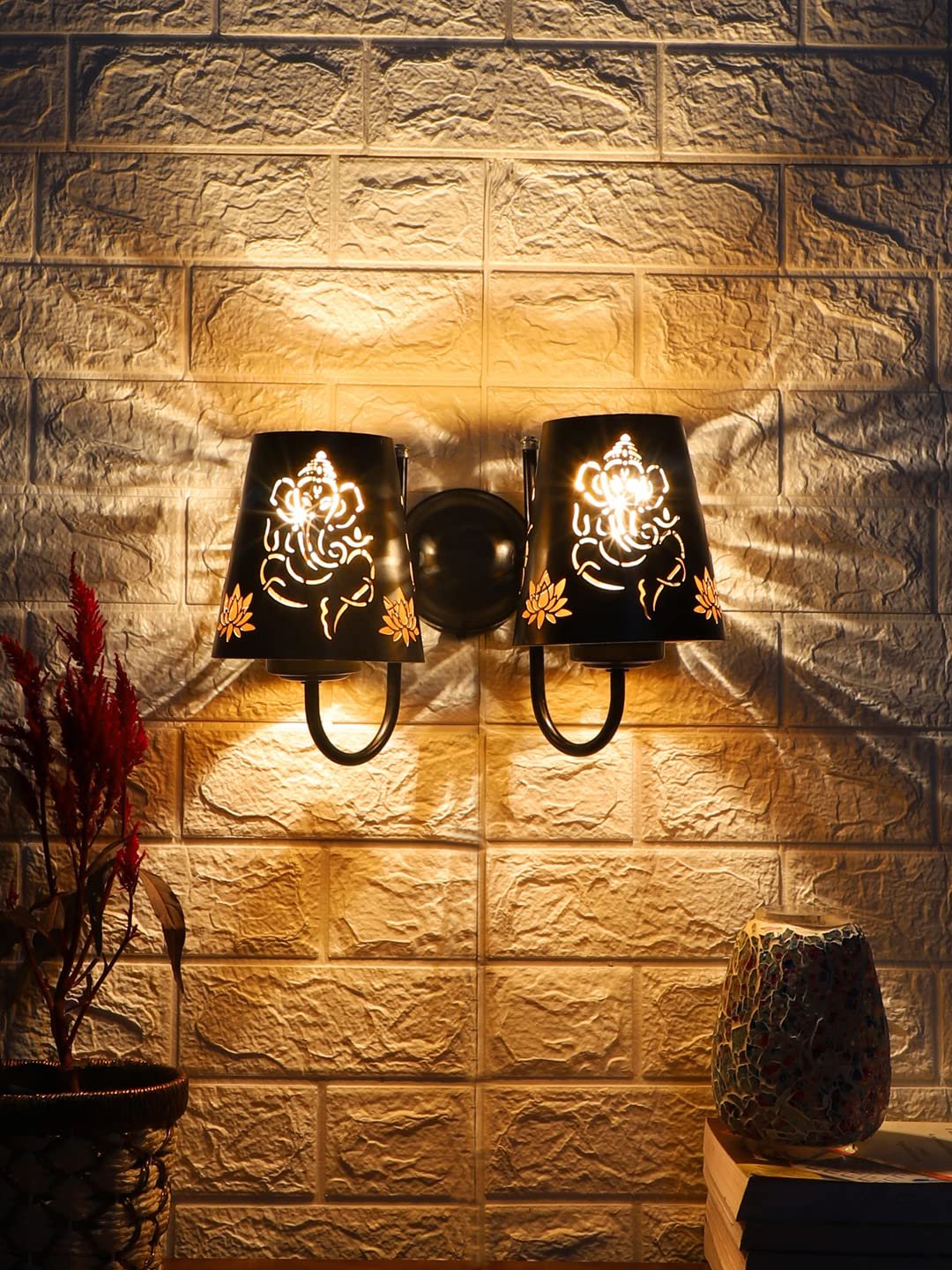 Multicolor Wall Lamp | Elegant Metal Material | Stylish Ambient Light for Home, Office, Living Room, Bedroom, Hallway | Modern Decorative Wall Sconce - Model IT17