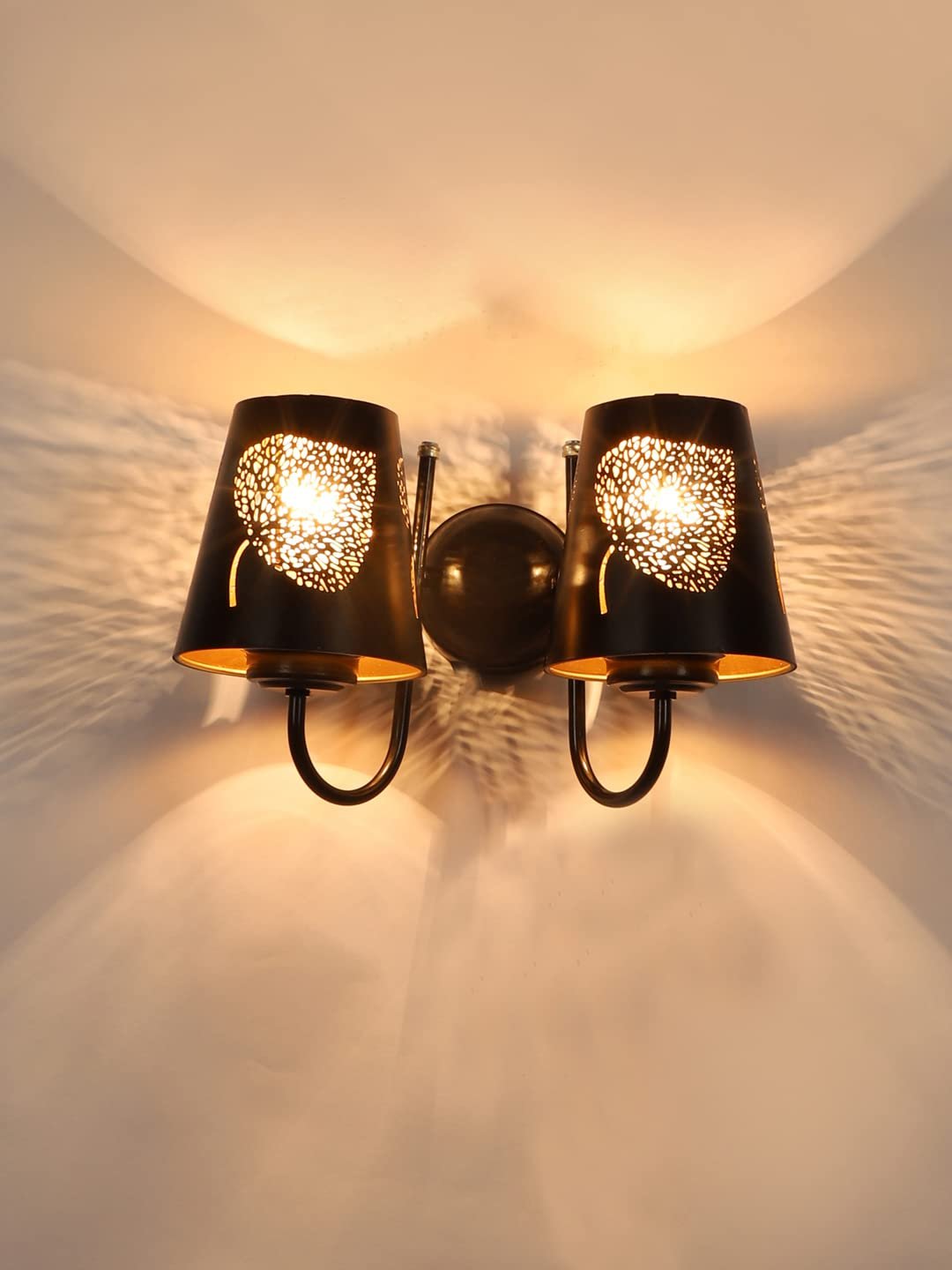 Multicolor Wall Lamp | Elegant Metal Material | Stylish Ambient Light for Home, Office, Living Room, Bedroom, Hallway | Modern Decorative Wall Sconce - Model IT19