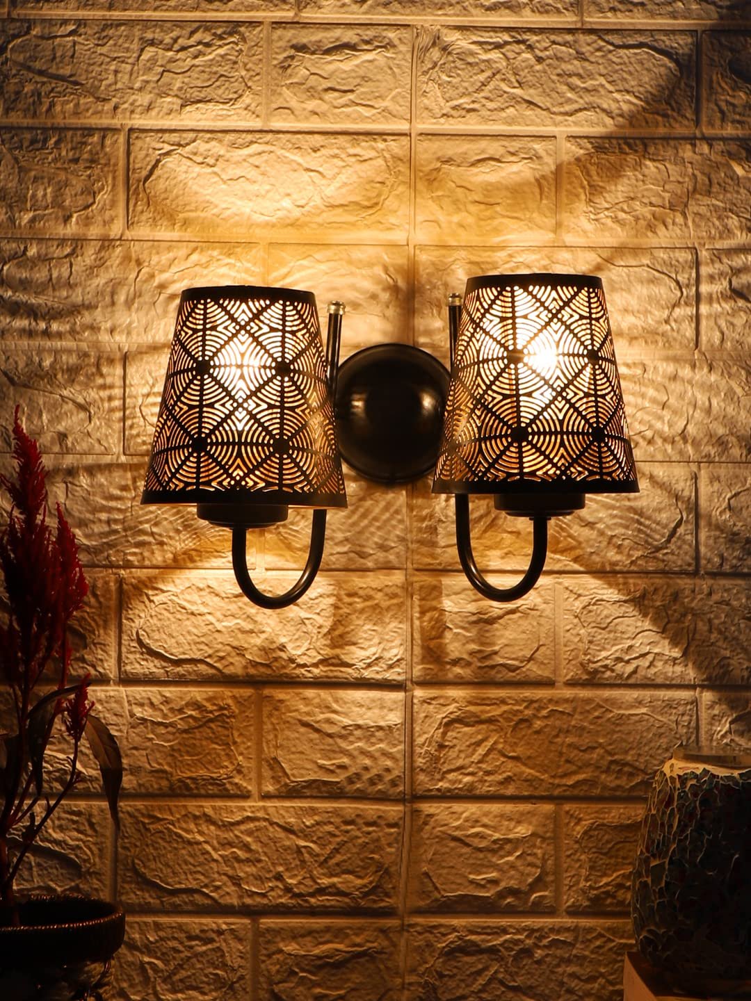 Multicolor Wall Lamp | Elegant Metal Material | Stylish Ambient Light for Home, Office, Living Room, Bedroom, Hallway | Modern Decorative Wall Sconce - Model IT23