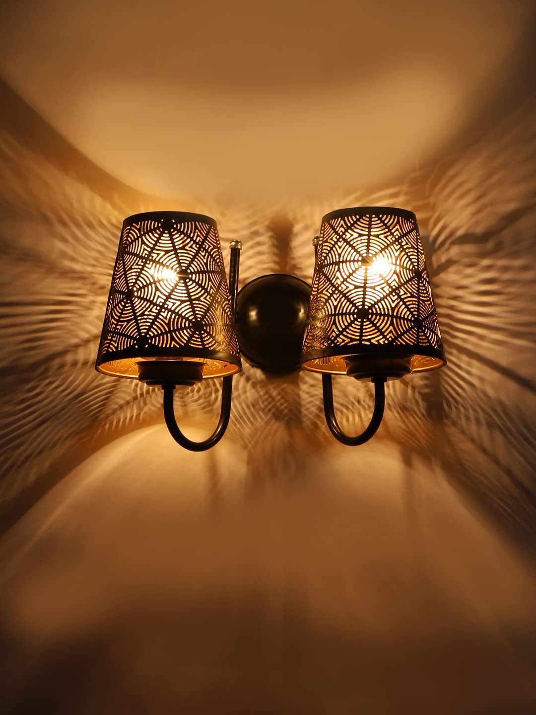Multicolor Wall Lamp | Elegant Metal Material | Stylish Ambient Light for Home, Office, Living Room, Bedroom, Hallway | Modern Decorative Wall Sconce - Model IT23