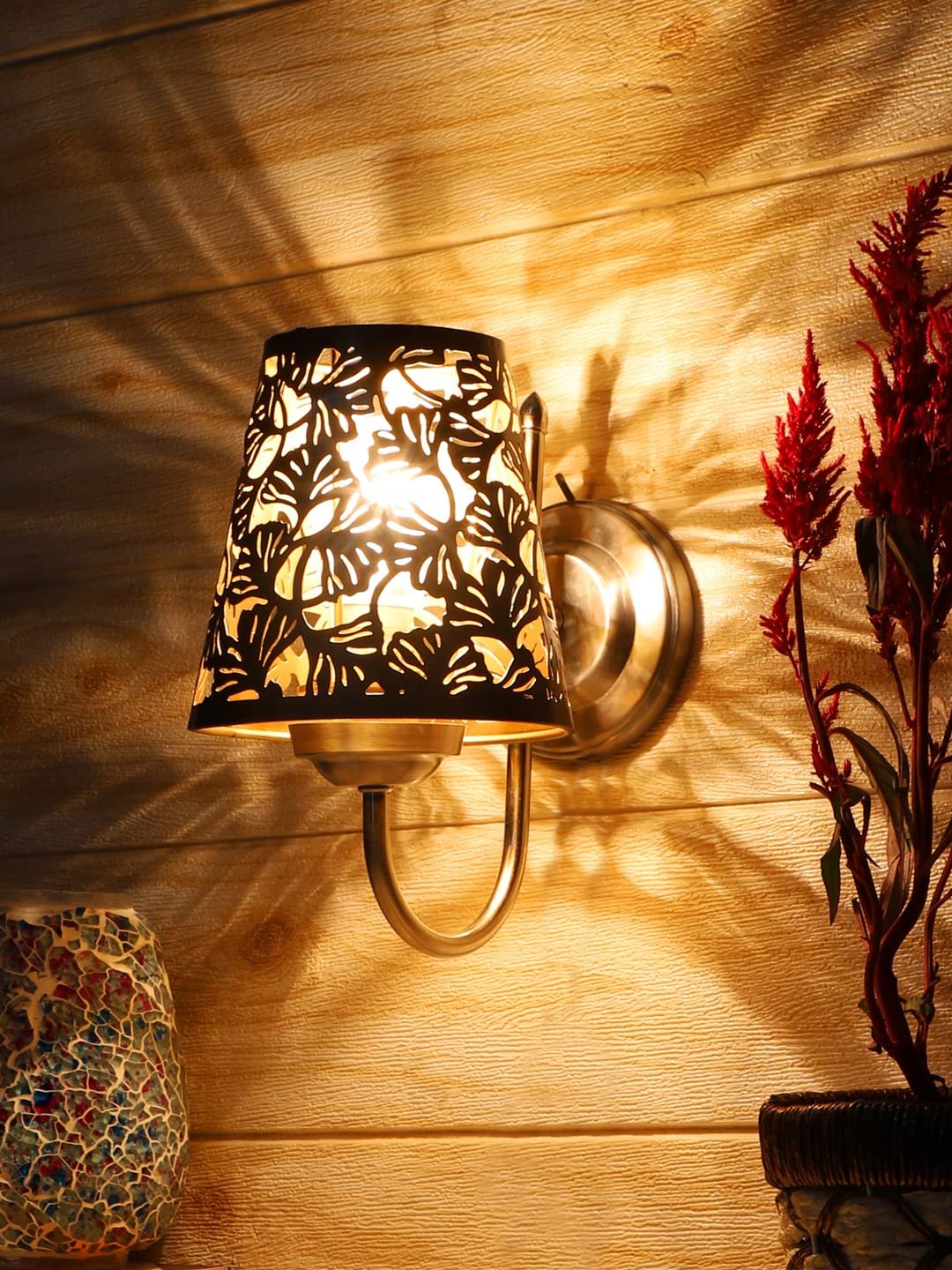 Multicolor Wall Lamp | Elegant Metal Material | Stylish Ambient Light for Home, Office, Living Room, Bedroom, Hallway | Modern Decorative Wall Sconce - Model IT30