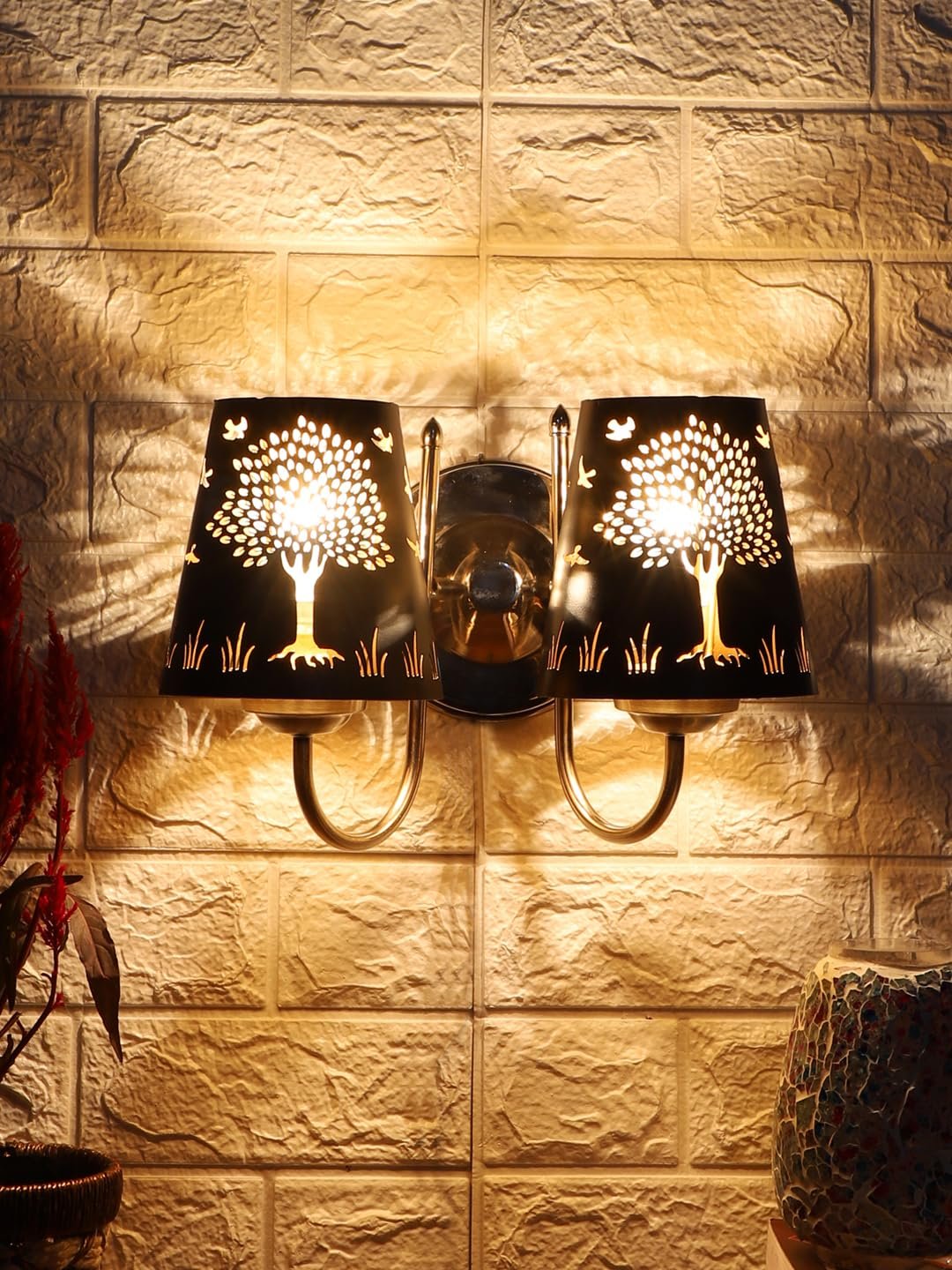 Multicolor Wall Lamp | Elegant Metal Material | Stylish Ambient Light for Home, Office, Living Room, Bedroom, Hallway | Modern Decorative Wall Sconce - Model IT36