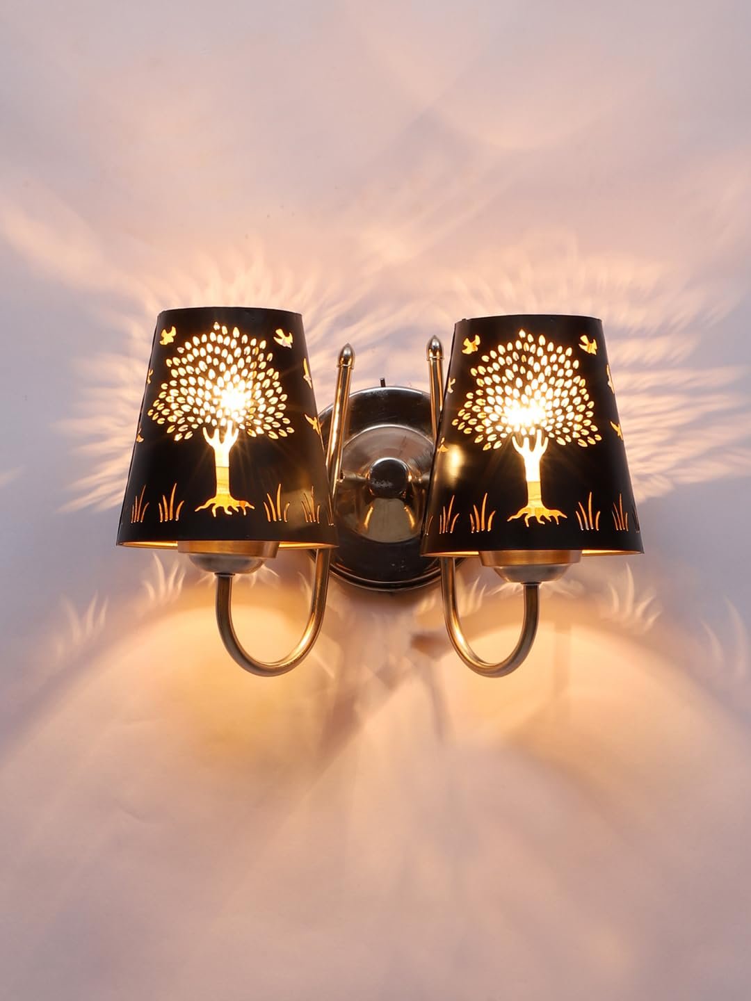 Multicolor Wall Lamp | Elegant Metal Material | Stylish Ambient Light for Home, Office, Living Room, Bedroom, Hallway | Modern Decorative Wall Sconce - Model IT36