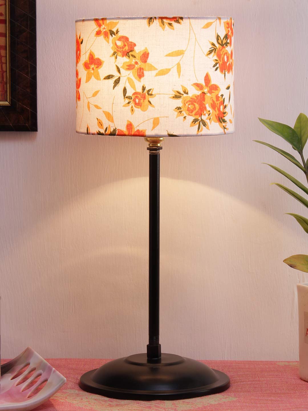 Multicolor Cotton Shade lamp with Black Base