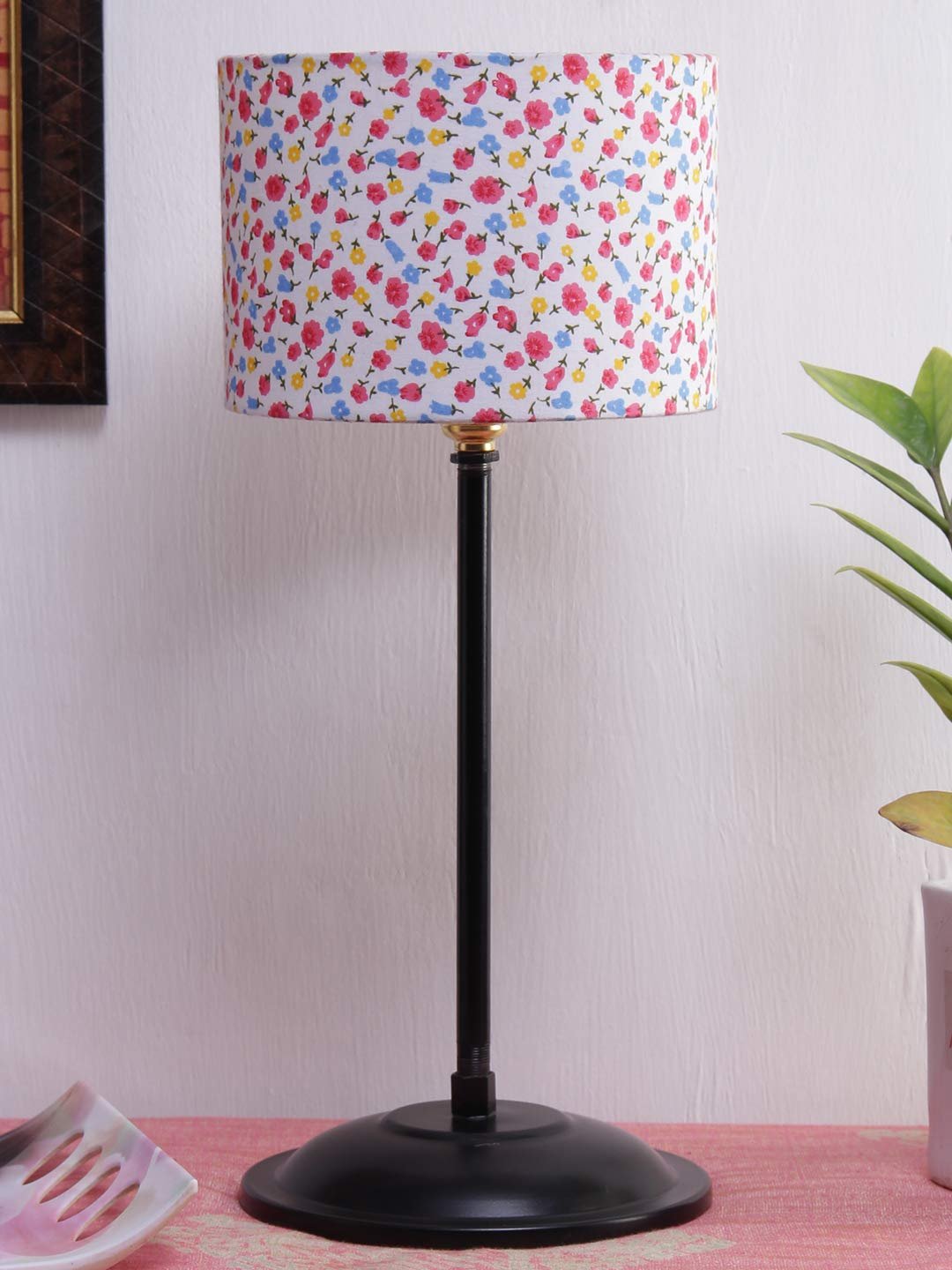 Multicolor Cotton Shade lamp with Black Base
