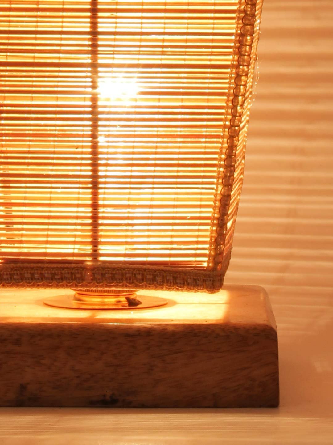 Pyramid Bamboo Shade with Square Wood Base