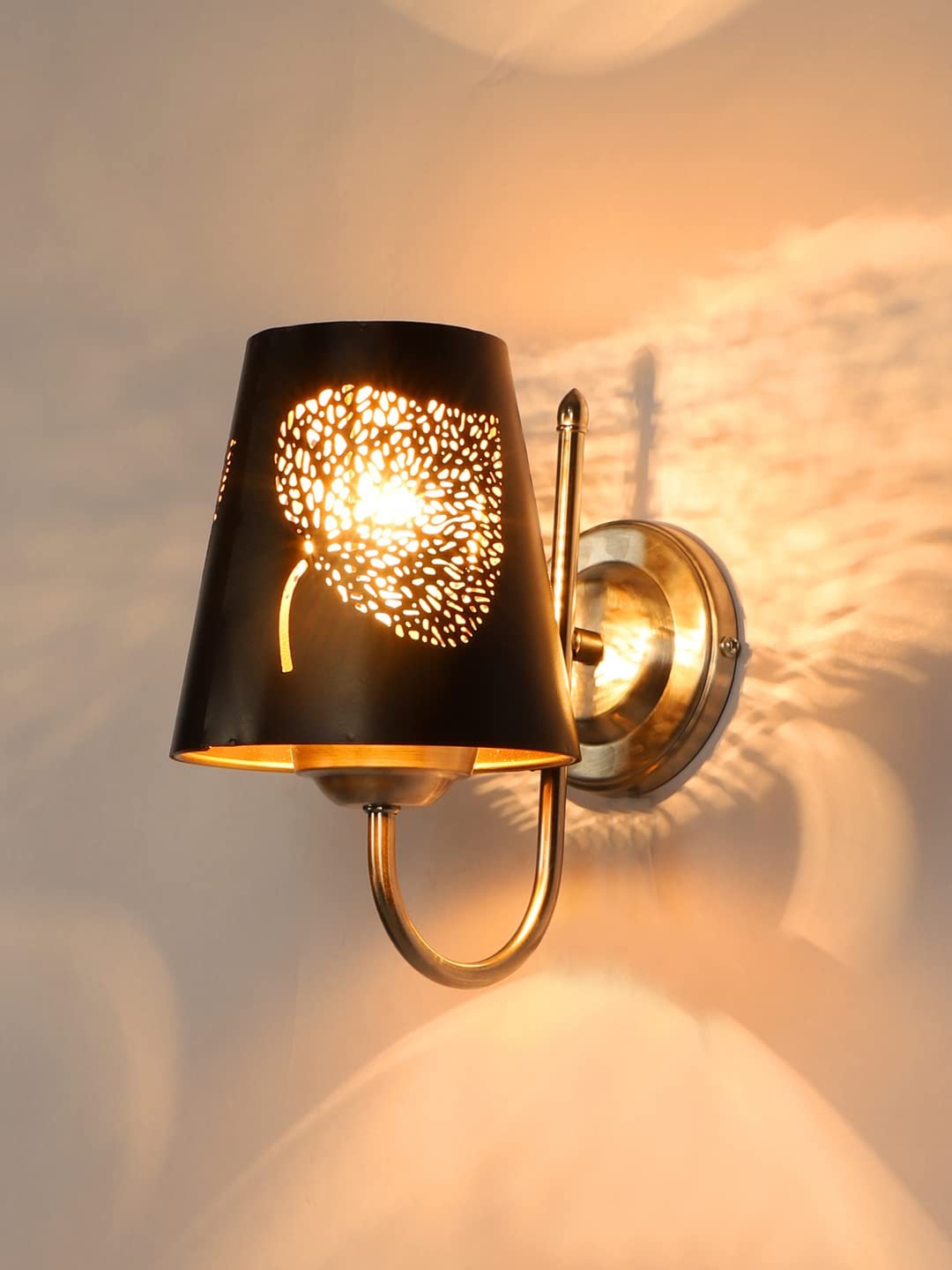 Etched Leaf Wall Mounted Lamp with Steel Base(JH27)