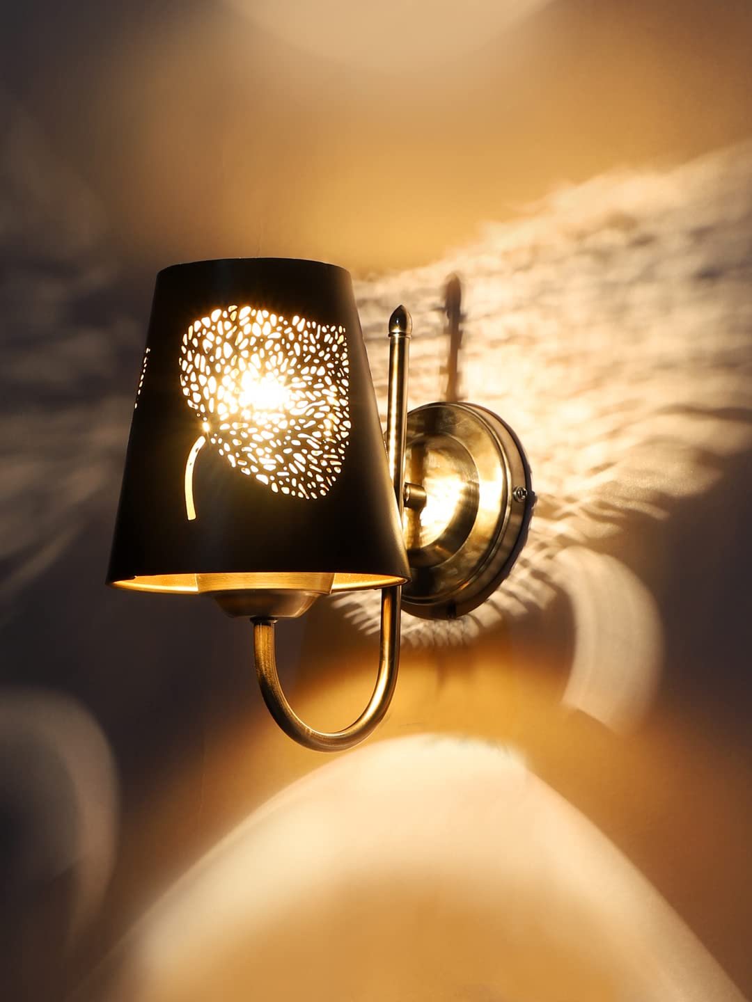 Etched Leaf Wall Mounted Lamp with Steel Base(JH27)