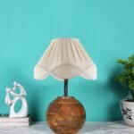 Vintage Cotton Off-White with Natural Wood Table Lamp