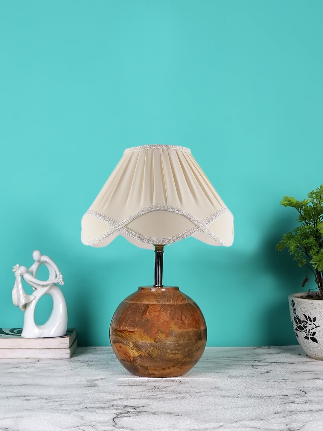 Vintage Cotton Off-White with Natural Wood Table Lamp