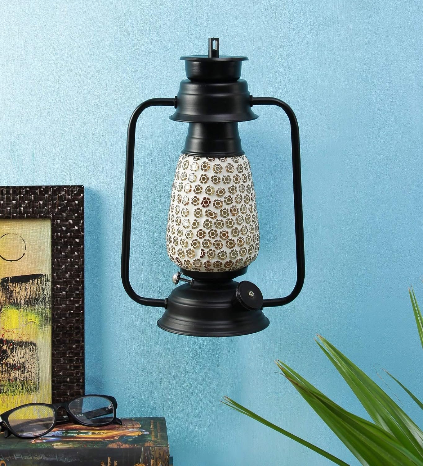 Black Mosaic Glass Lantern Wall Mounted Lamp (Multicolor)