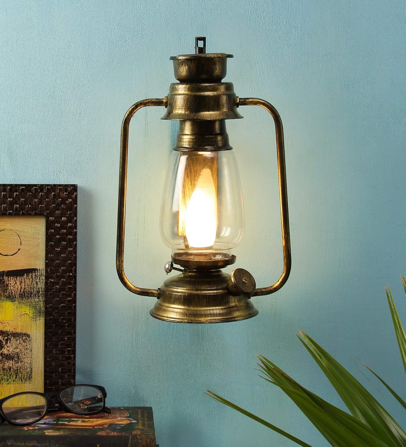 Glass Lantern Wall Mounted Lamp (Golden Clear)