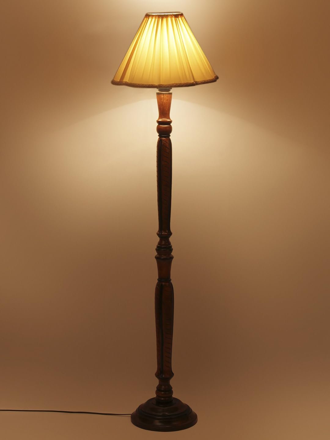 Vintage Cotton Shade Wood Floor Lamp -2