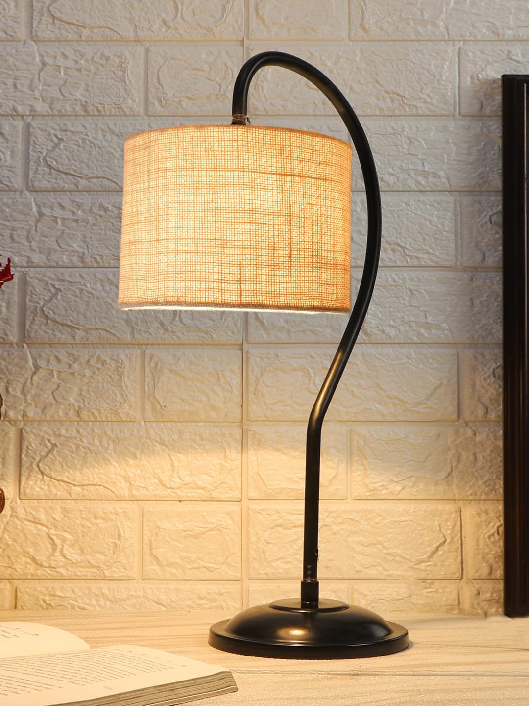 Jute Curvy Table Lamp with Iron Base for Home/Office/Gifting - (Size : 11x7x19.75Inches, Colour : White) (SP09)
