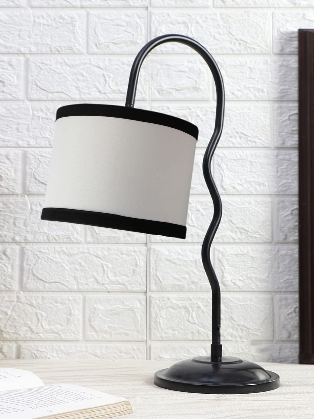 Cotton Zig Zag Curvy Table lamp with Iron Base for Home/Office/Gifting - (Size : 13x7x18.9Inches, Colour : Multi) (SP29)
