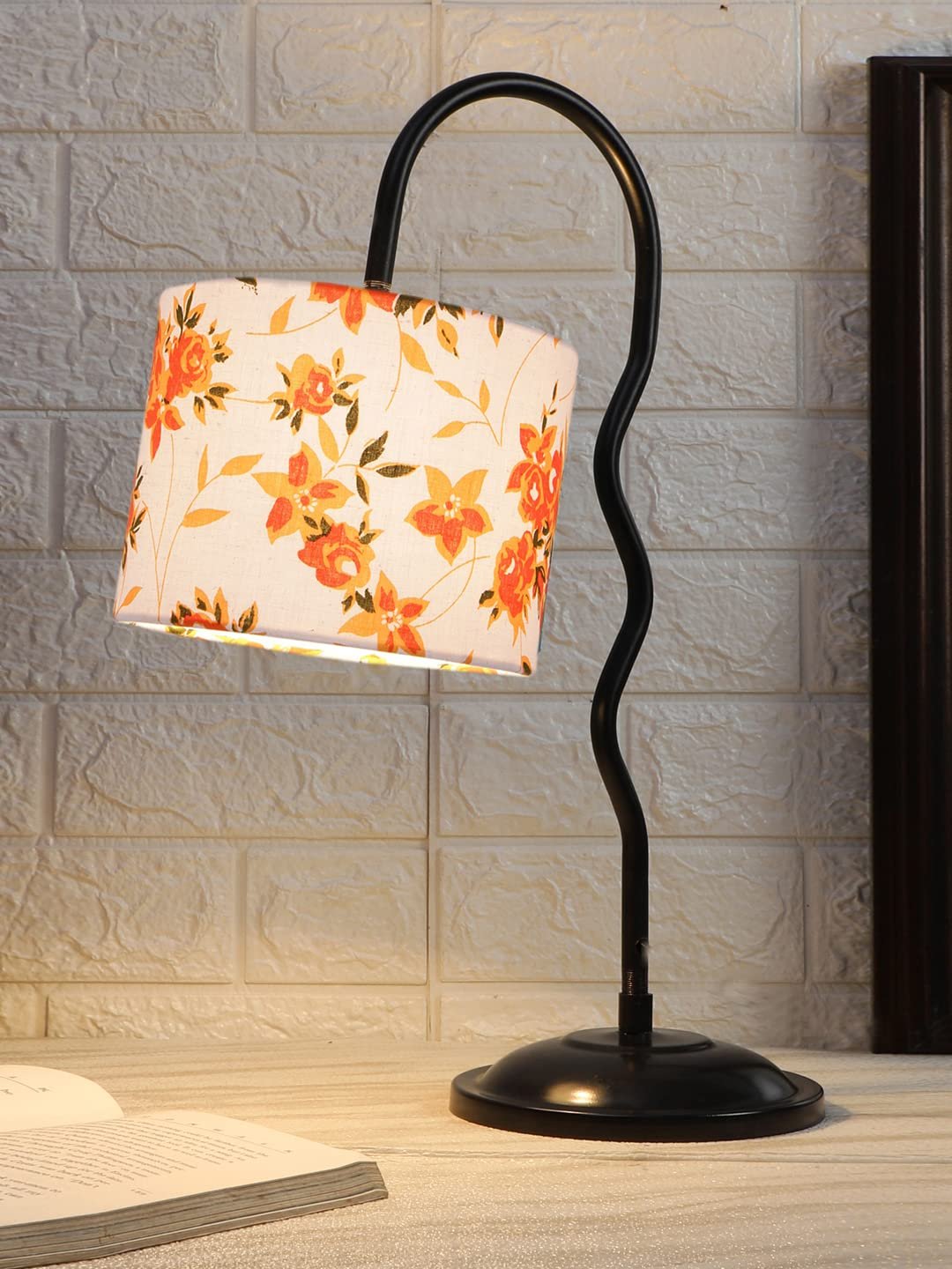 Cotton Zig Zag Curvy Table lamp with Iron Base for Home/Office/Gifting - (Size : 13x7x18.9, Colour : Multi) (SP36)