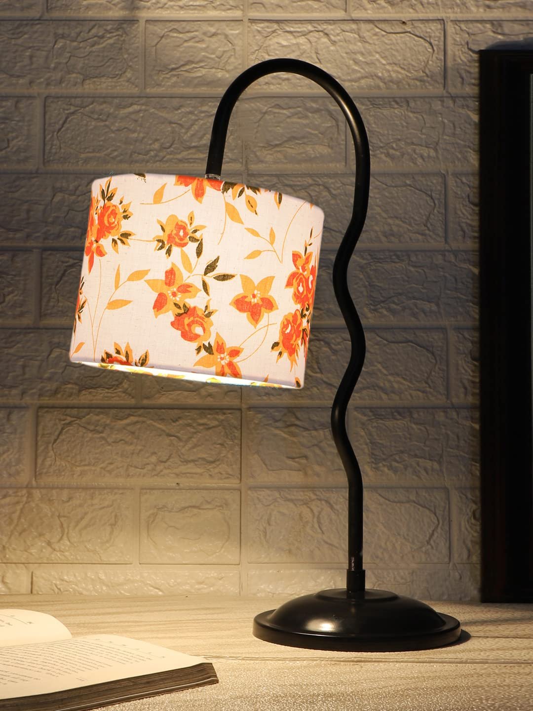 Cotton Zig Zag Curvy Table lamp with Iron Base for Home/Office/Gifting - (Size : 13x7x18.9, Colour : Multi) (SP36)