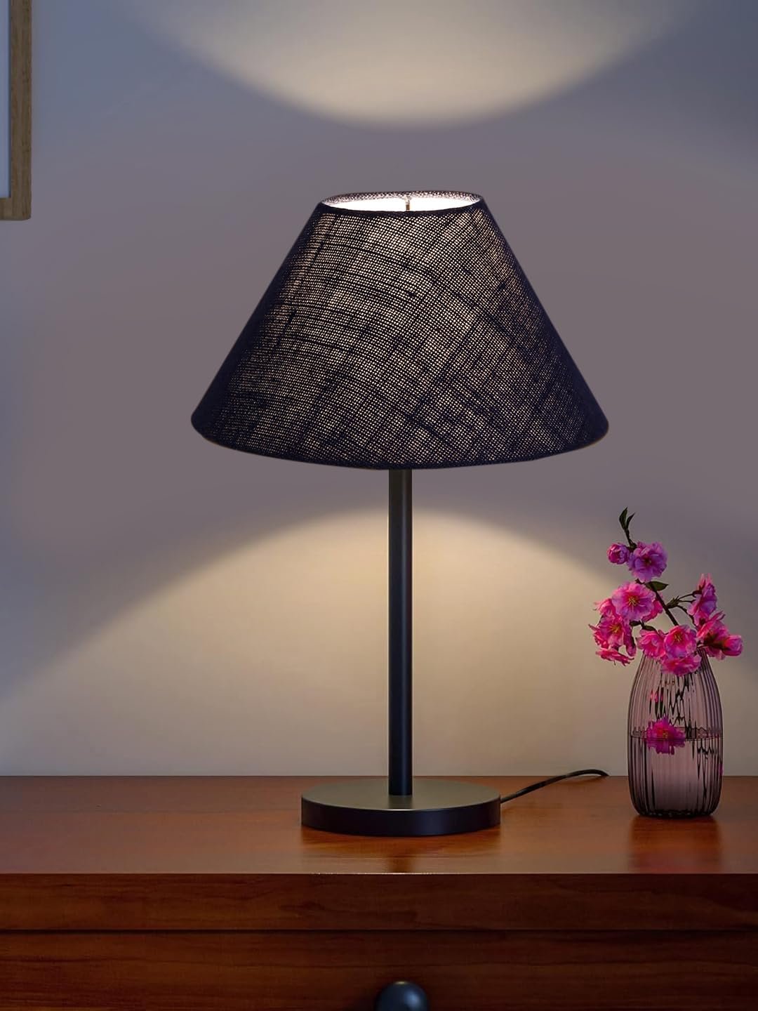 Black Night Table Lamp for Bedroom | Elegant Bedside Lamp with Warm LED Light & Stylish Design - Model VD33