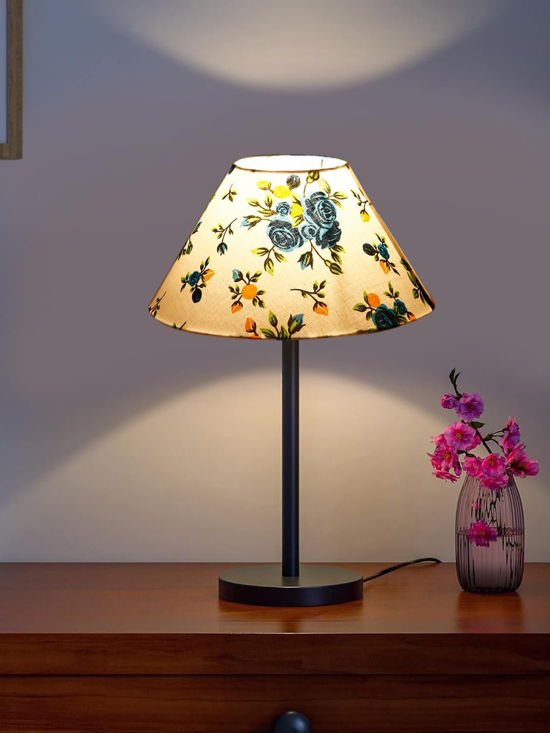 Black Night Table Lamp for Bedroom | Elegant Bedside Lamp with Warm LED Light & Stylish Design - Model VD34