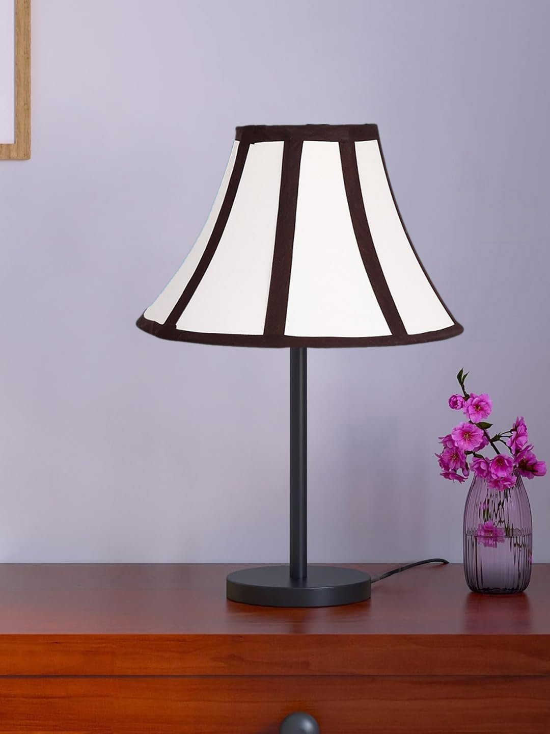 Black Night Table Lamp for Bedroom | Elegant Bedside Lamp with Warm LED Light & Stylish Design - Model VD40
