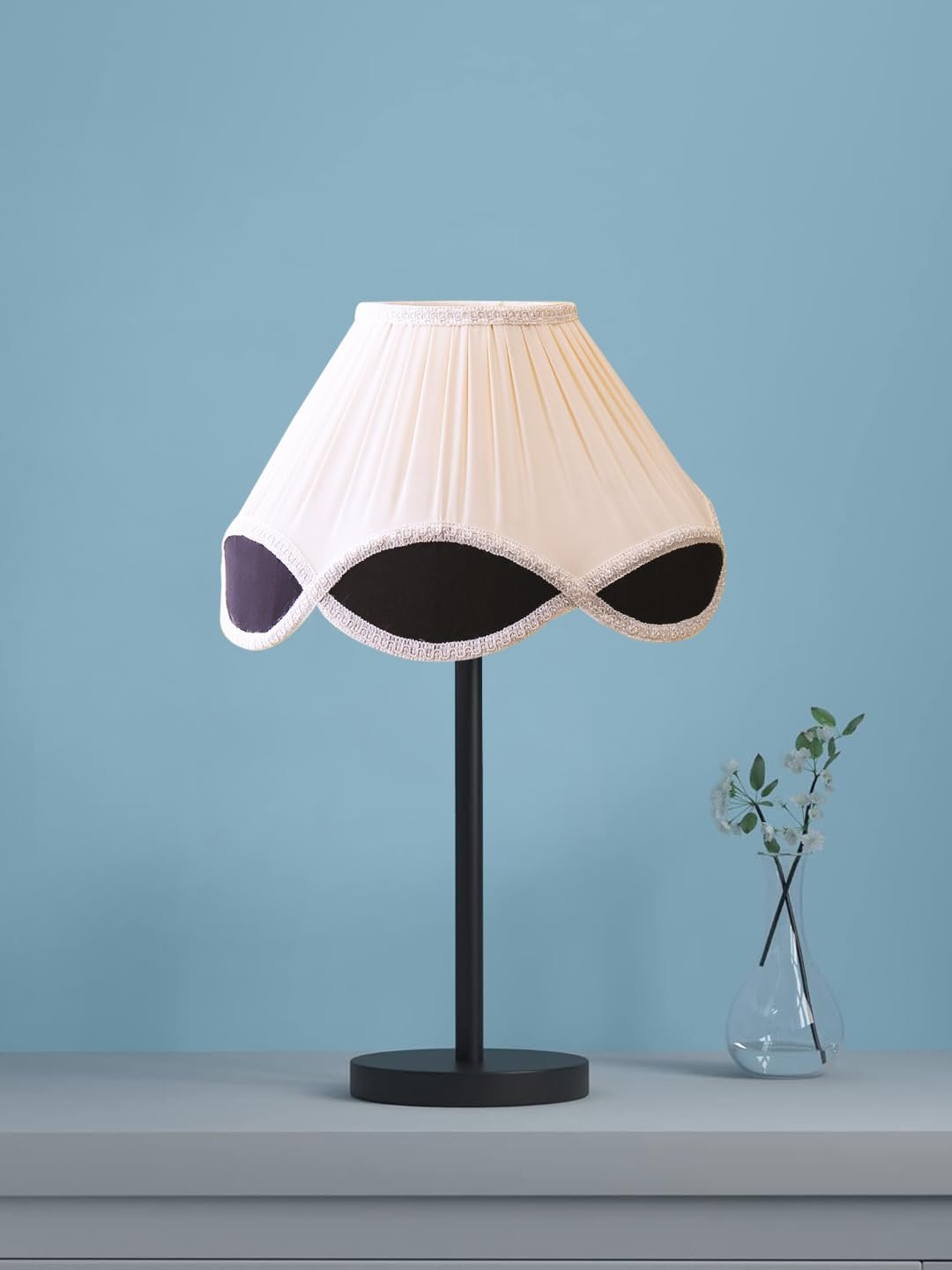 Black Night Table Lamp for Bedroom | Elegant Bedside Lamp with Warm LED Light & Stylish Design - Model VD46