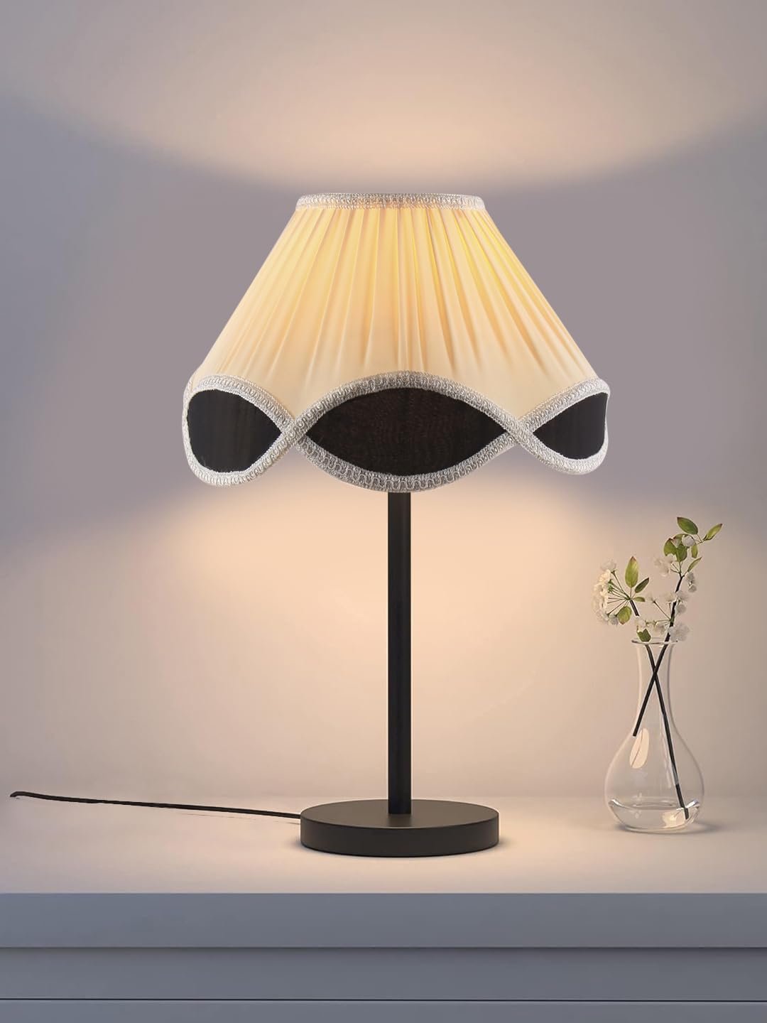 Black Night Table Lamp for Bedroom | Elegant Bedside Lamp with Warm LED Light & Stylish Design - Model VD46