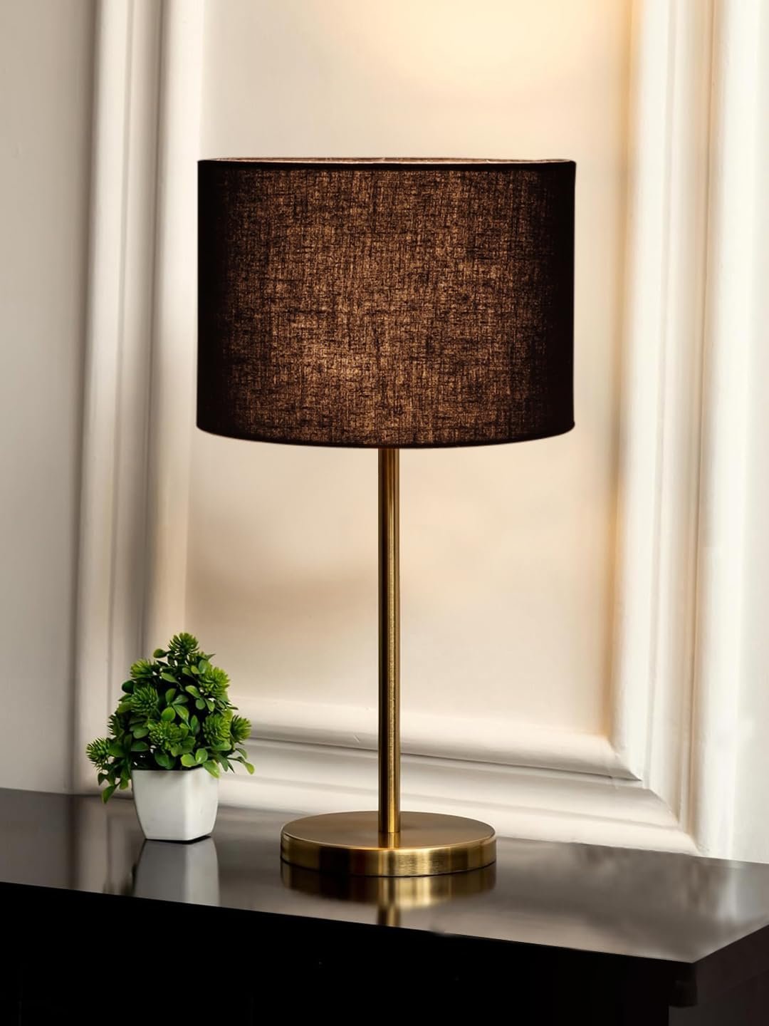 Gold Night Table Lamp for Bedroom | Elegant Bedside Lamp with Warm LED Light & Stylish Design - Model VE03
