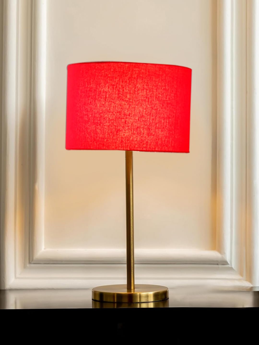 Gold Night Table Lamp for Bedroom | Elegant Bedside Lamp with Warm LED Light & Stylish Design - Model VE04