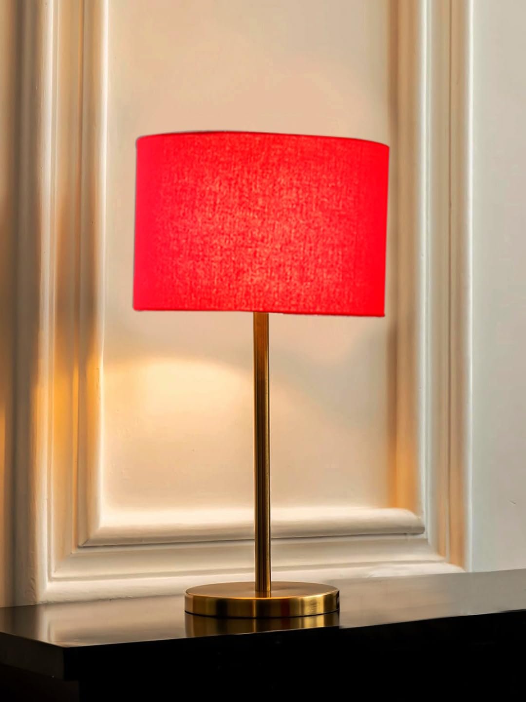 Gold Night Table Lamp for Bedroom | Elegant Bedside Lamp with Warm LED Light & Stylish Design - Model VE04