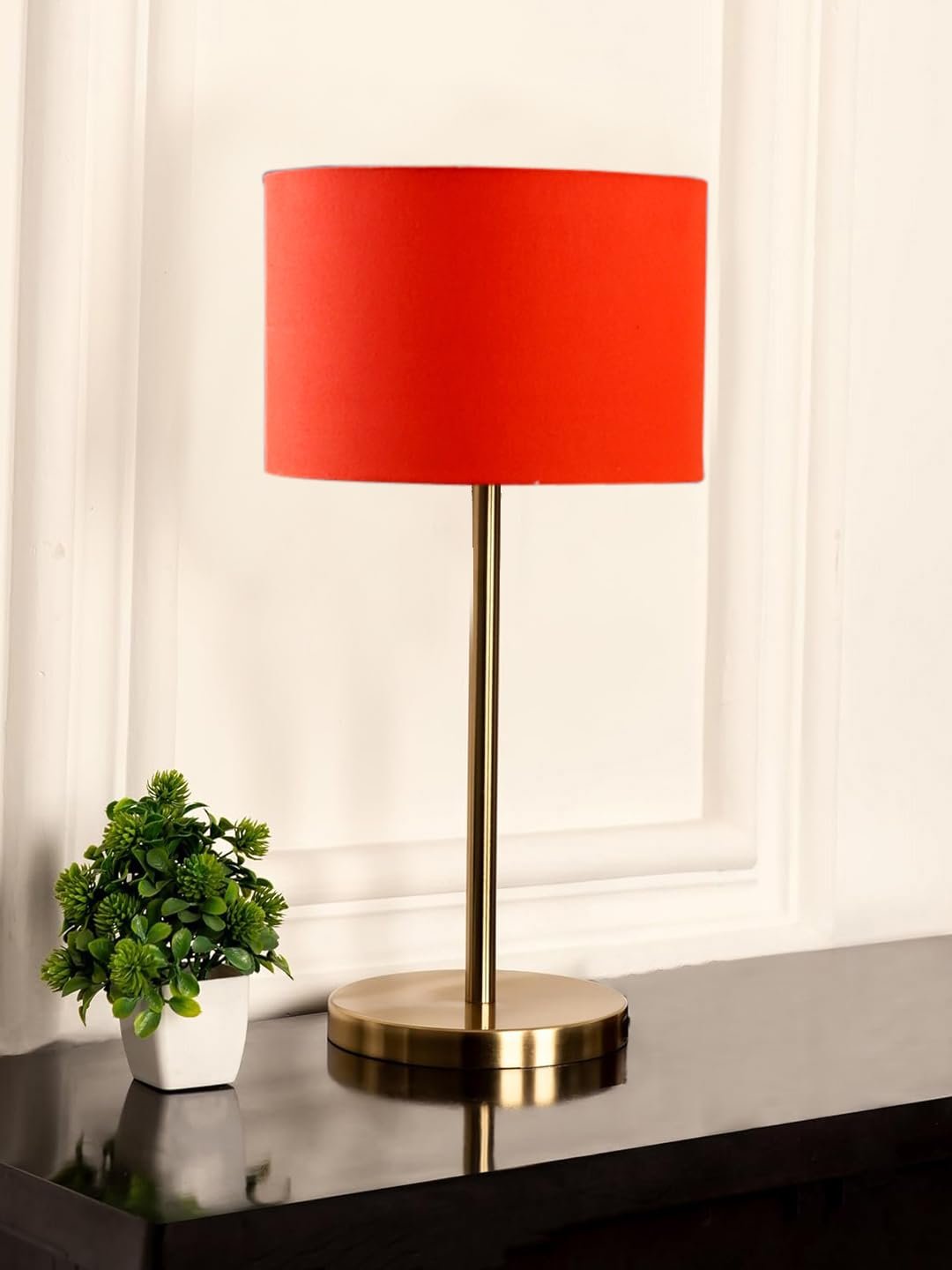 Gold Night Table Lamp for Bedroom | Elegant Bedside Lamp with Warm LED Light & Stylish Design - Model VE