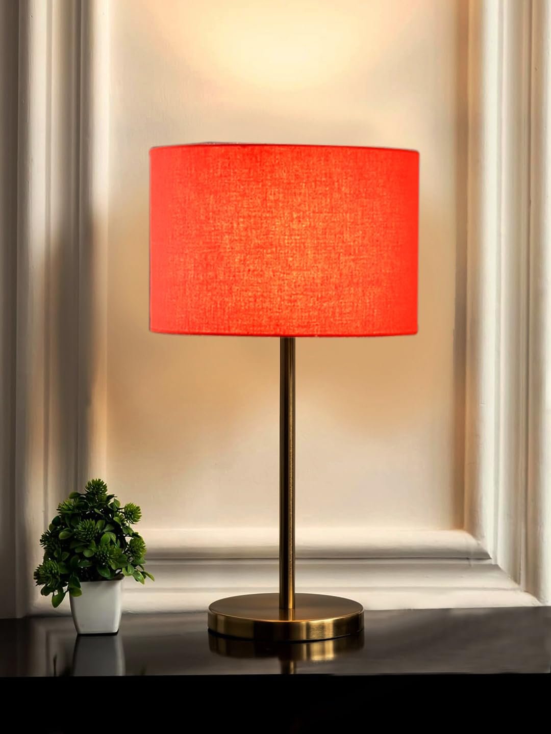Gold Night Table Lamp for Bedroom | Elegant Bedside Lamp with Warm LED Light & Stylish Design - Model VE