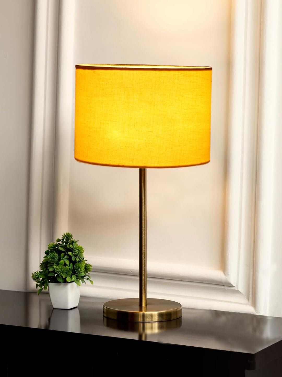 Gold Night Table Lamp for Bedroom | Elegant Bedside Lamp with Warm LED Light & Stylish Design - Model VE06
