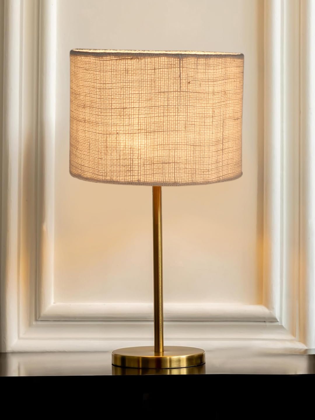 Gold Night Table Lamp for Bedroom | Elegant Bedside Lamp with Warm LED Light & Stylish Design - Model VE10