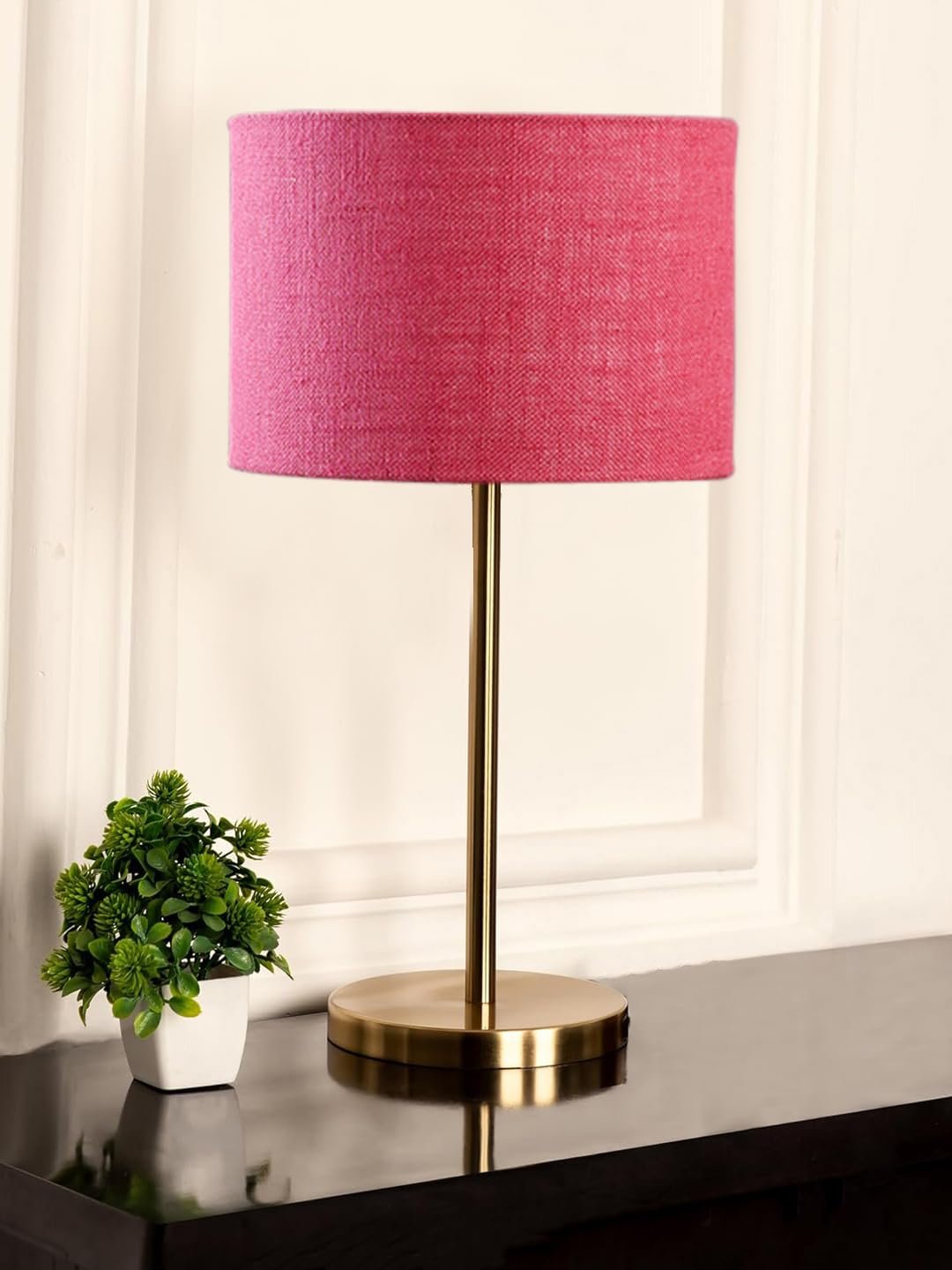 Gold Night Table Lamp for Bedroom | Elegant Bedside Lamp with Warm LED Light & Stylish Design - Model VE11