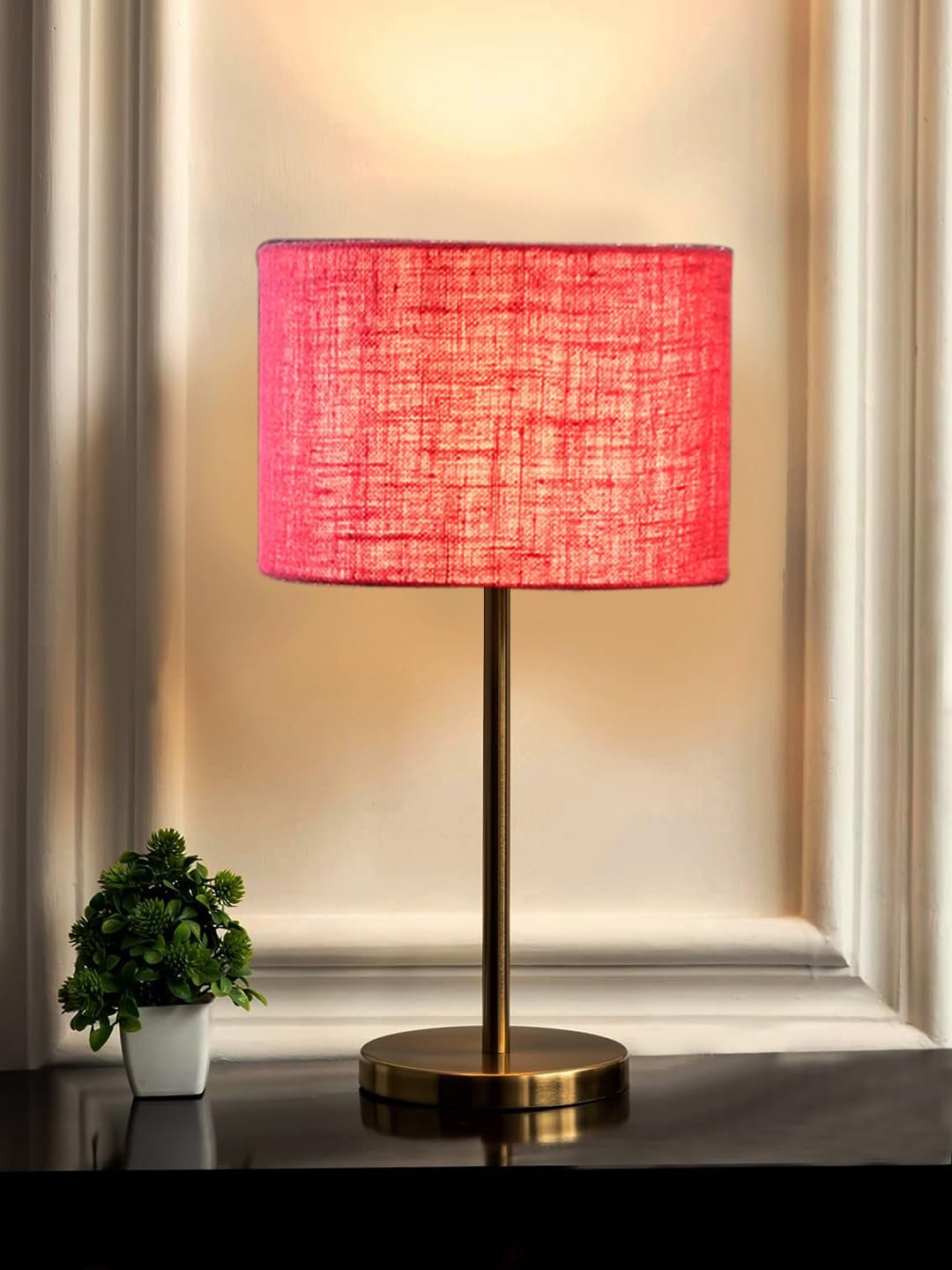 Gold Night Table Lamp for Bedroom | Elegant Bedside Lamp with Warm LED Light & Stylish Design - Model VE11