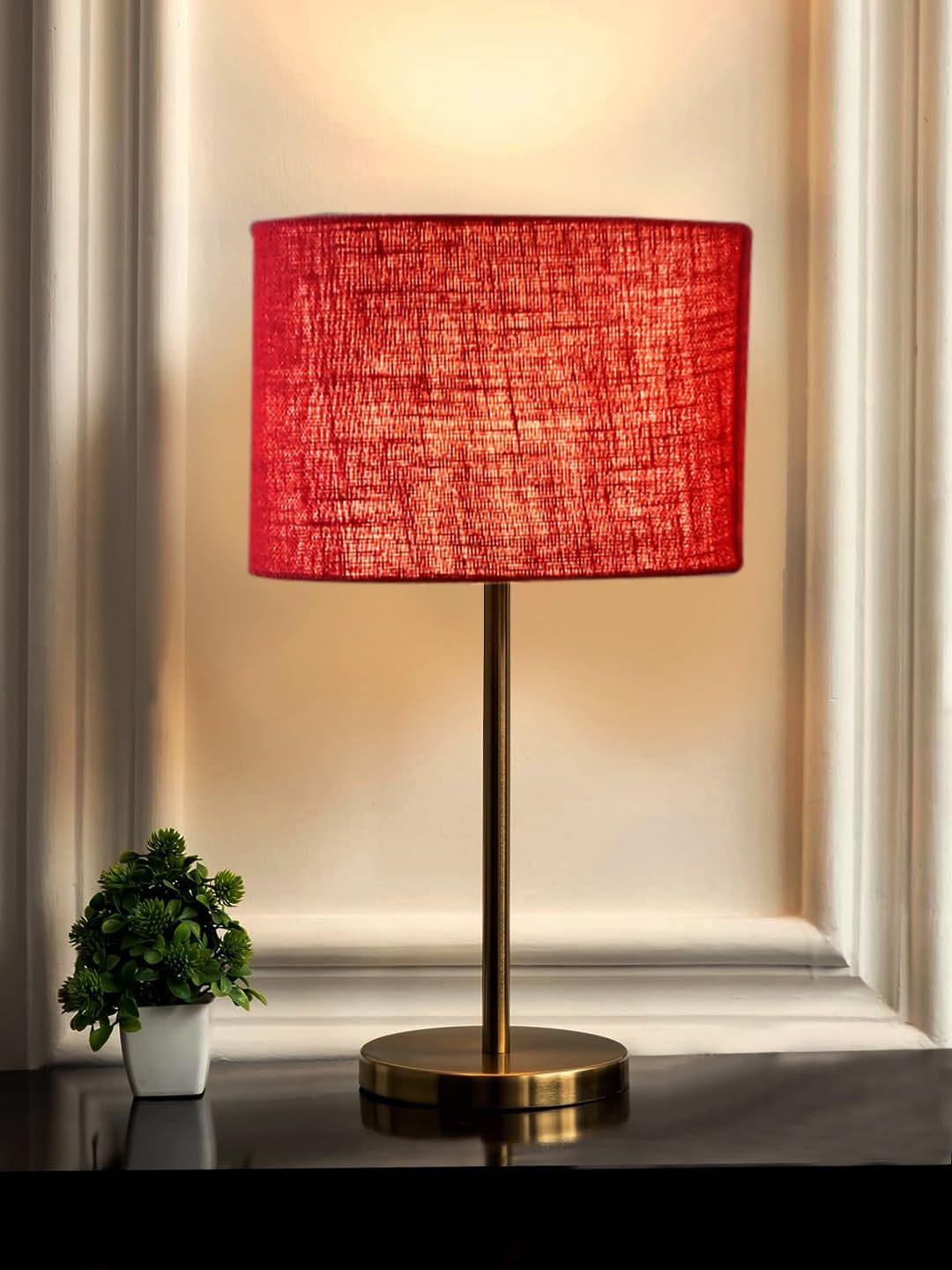 Gold Night Table Lamp for Bedroom | Elegant Bedside Lamp with Warm LED Light & Stylish Design - Model VE12