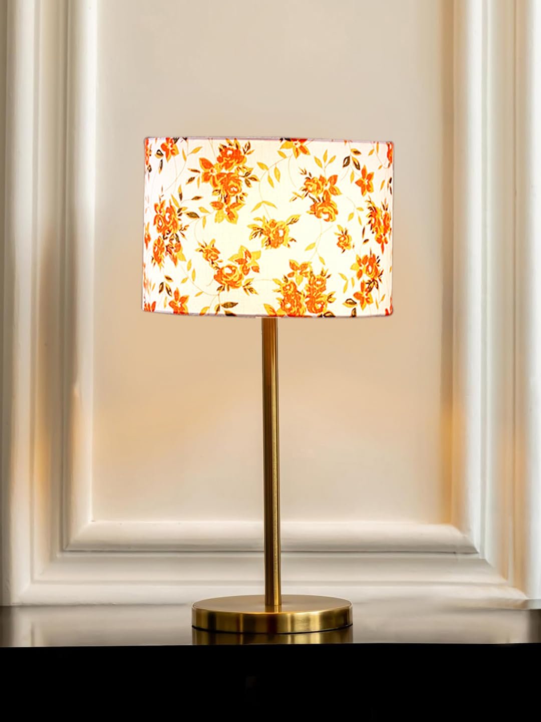 Gold Night Table Lamp for Bedroom | Elegant Bedside Lamp with Warm LED Light & Stylish Design - Model VE14