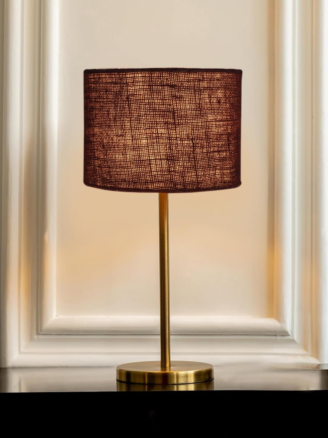 Gold Night Table Lamp for Bedroom | Elegant Bedside Lamp with Warm LED Light & Stylish Design - Model VE01