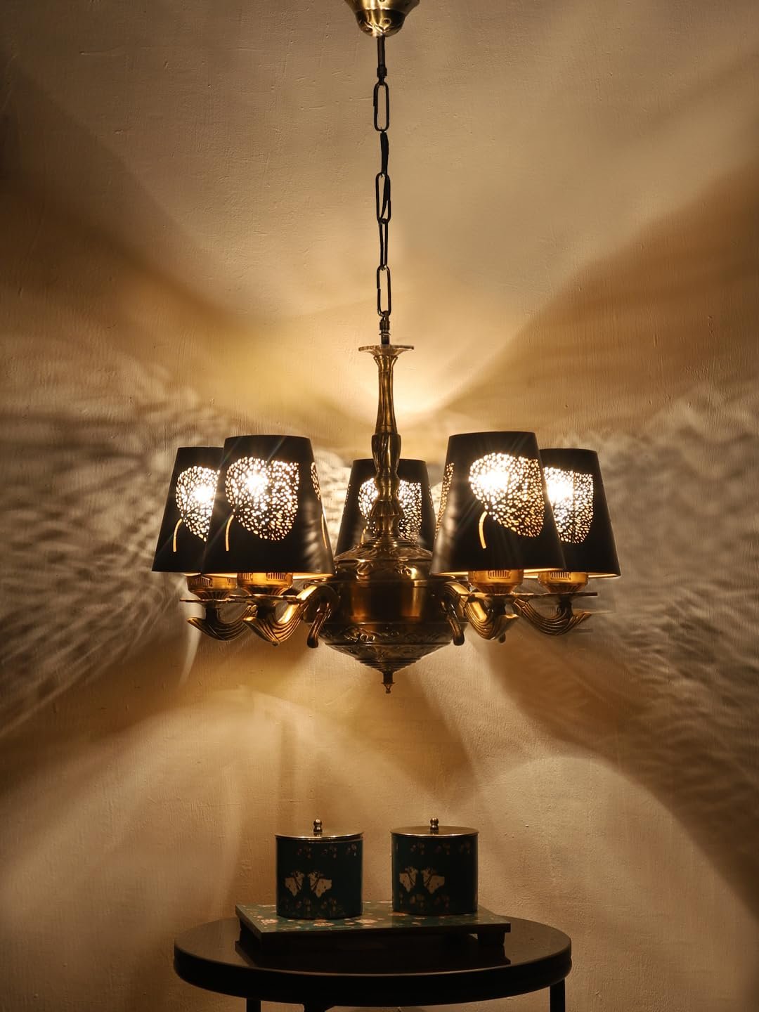 Lights Metal Leaf Etched Shade with Antique Golden Chandelier -X
