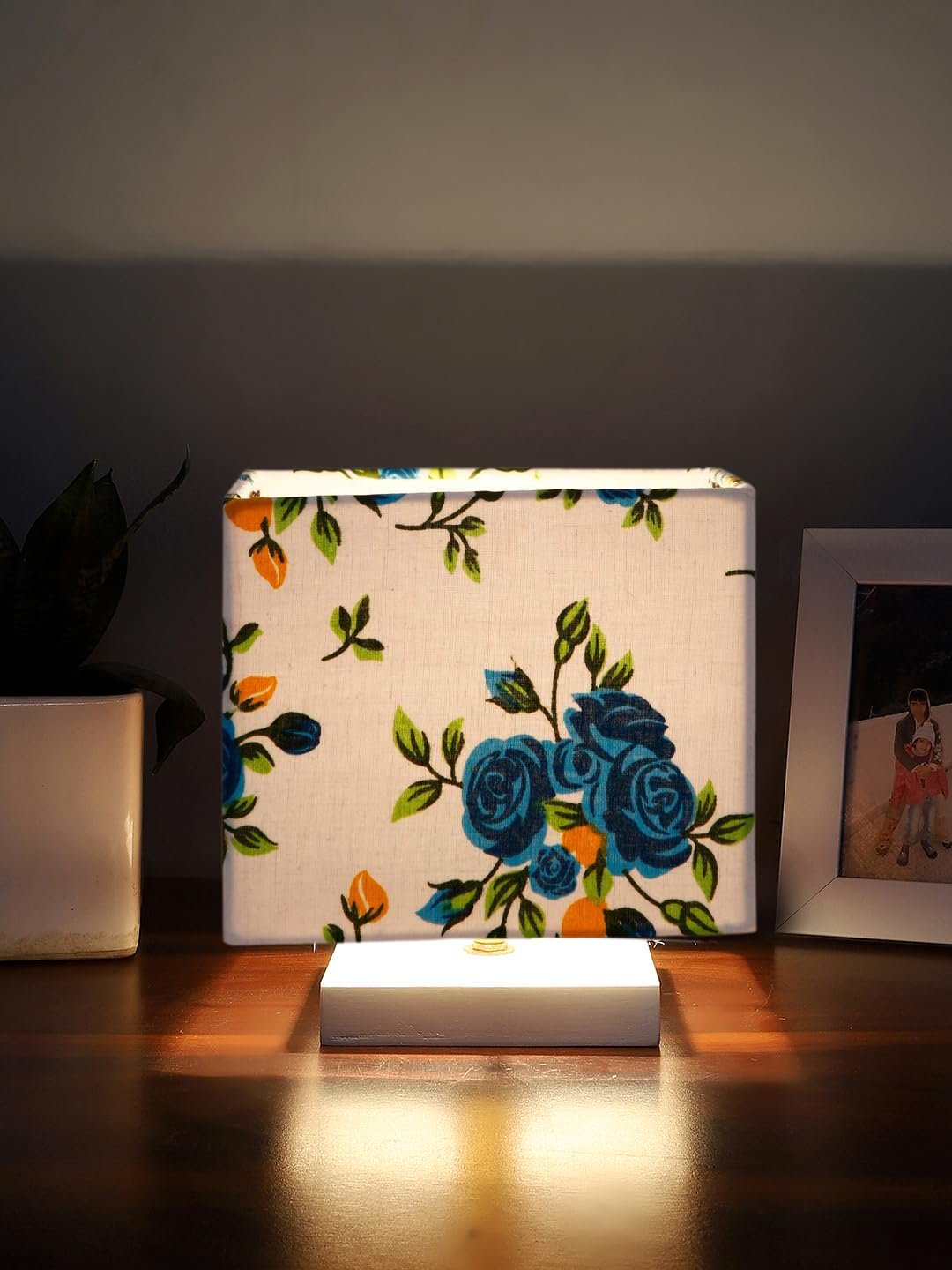 Square Multicolor Cotton Table lamp with White Wood Base -69