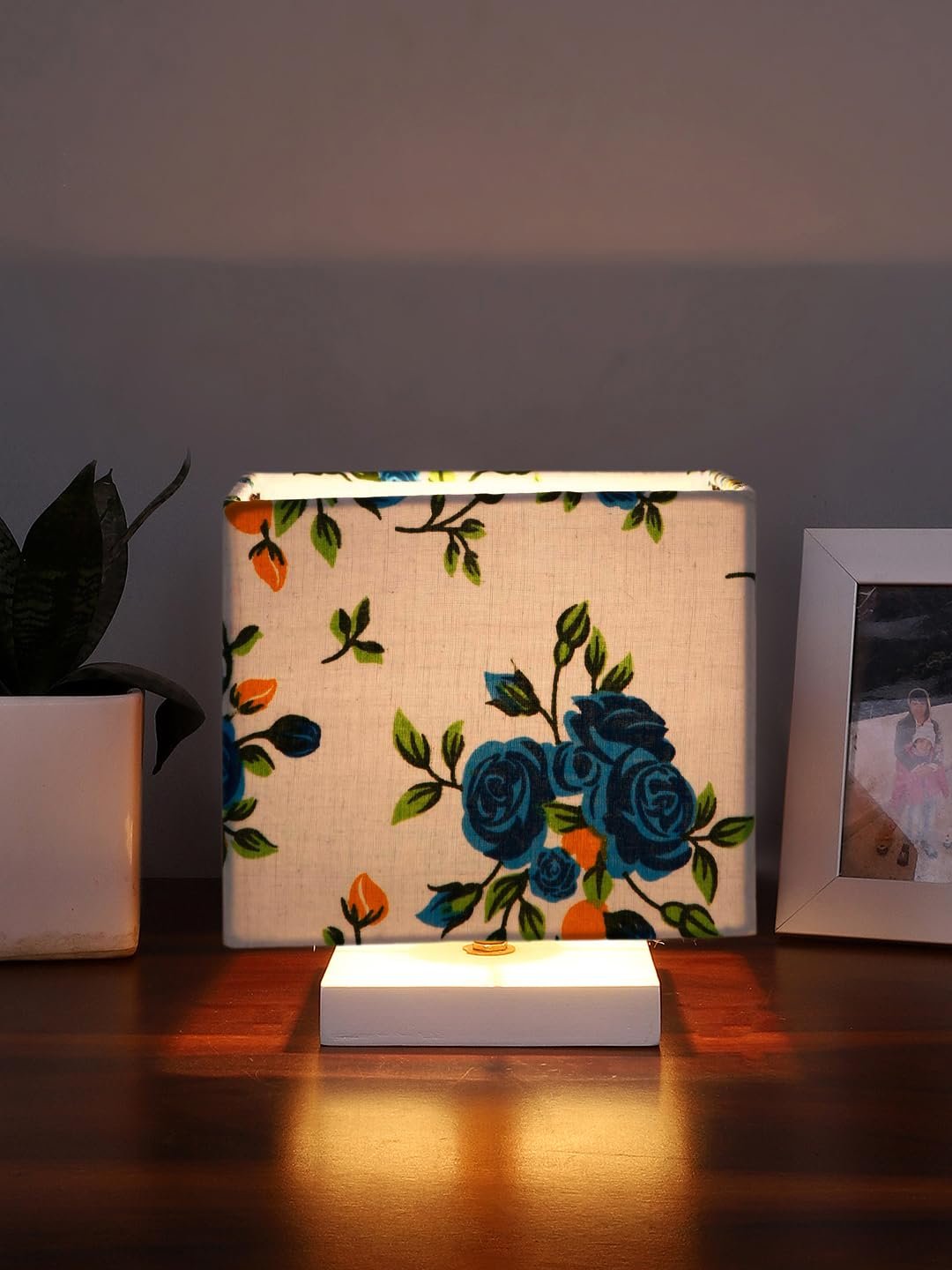 Square Multicolor Cotton Table lamp with White Wood Base -69