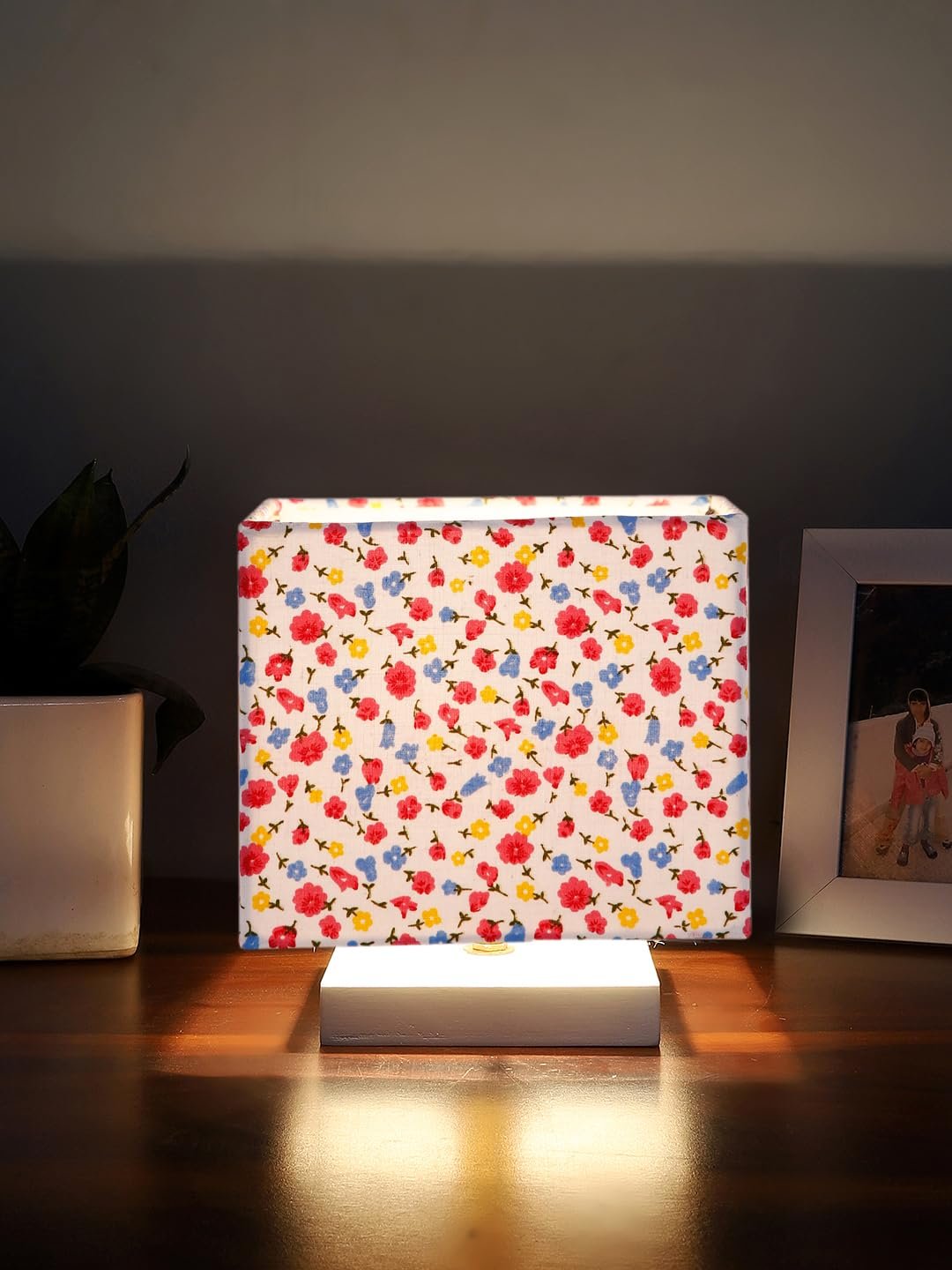 Square Multicolor Cotton Table lamp with White Wood Base -71