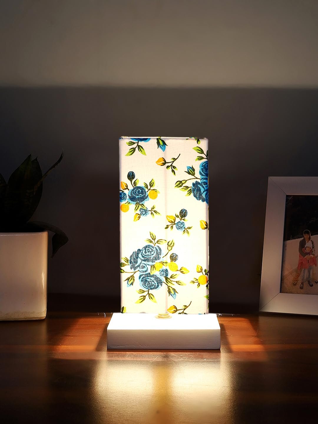 Square Multicolor Cotton Table lamp with White Wood Base -54