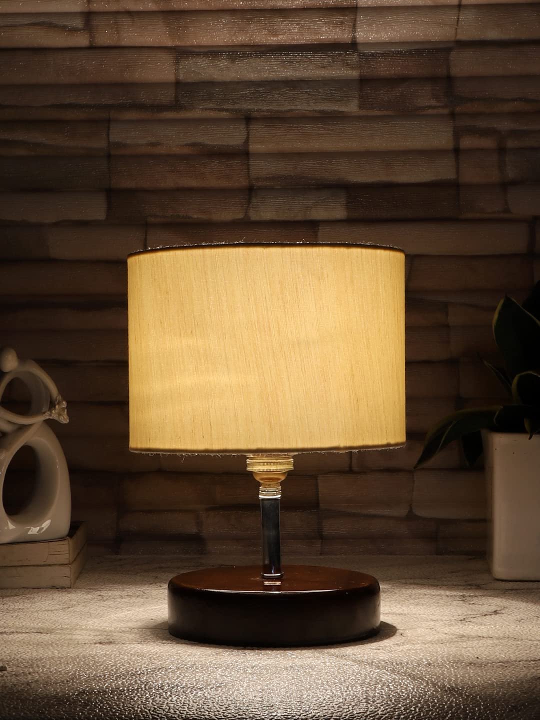 Off-White Cotton Table lamp with Brown Wood Base (YK81)