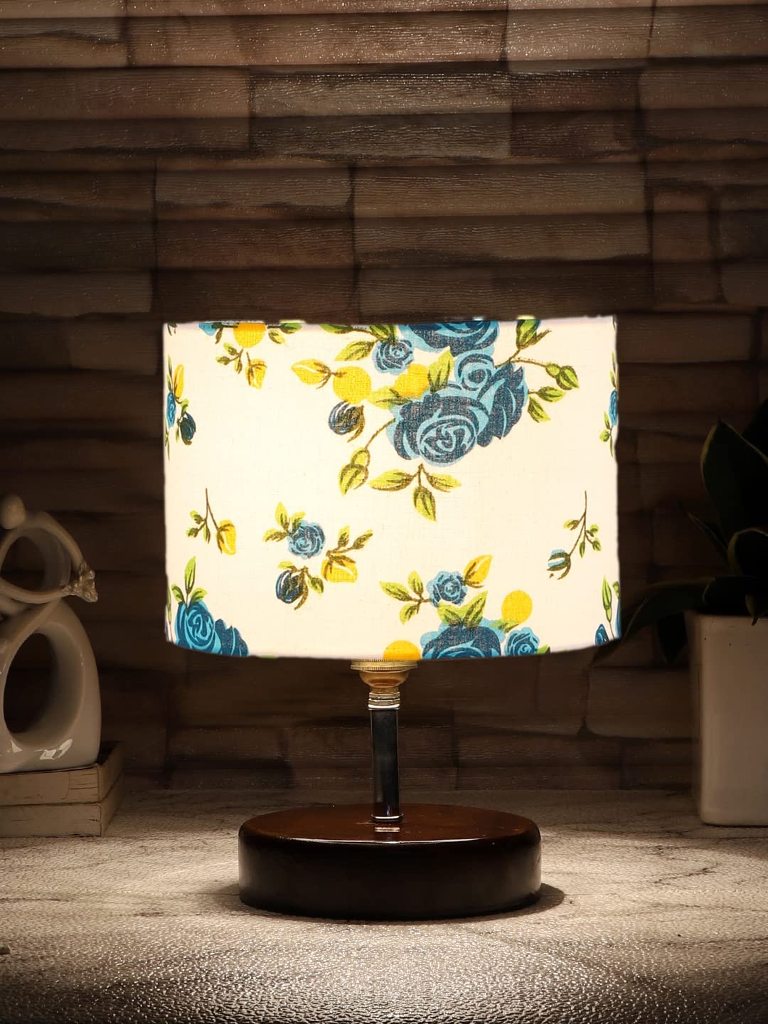 Multicolor Cotton Table lamp with Brown Wood Base (YK96)