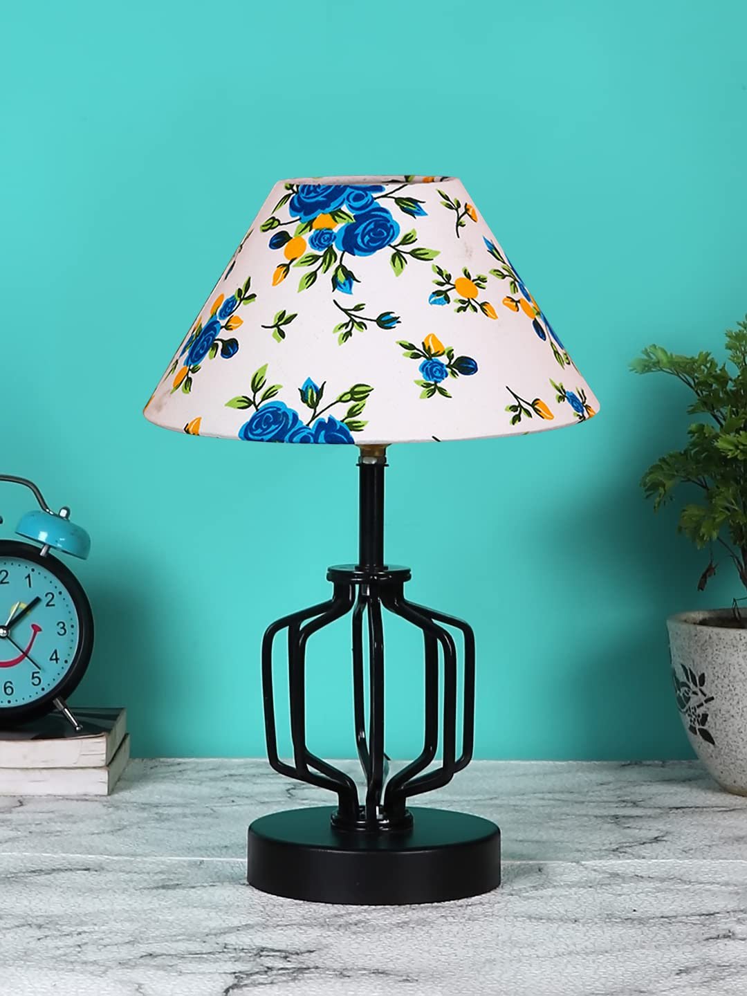 Multicolor Cotton Table lamp with Iron Base(132)