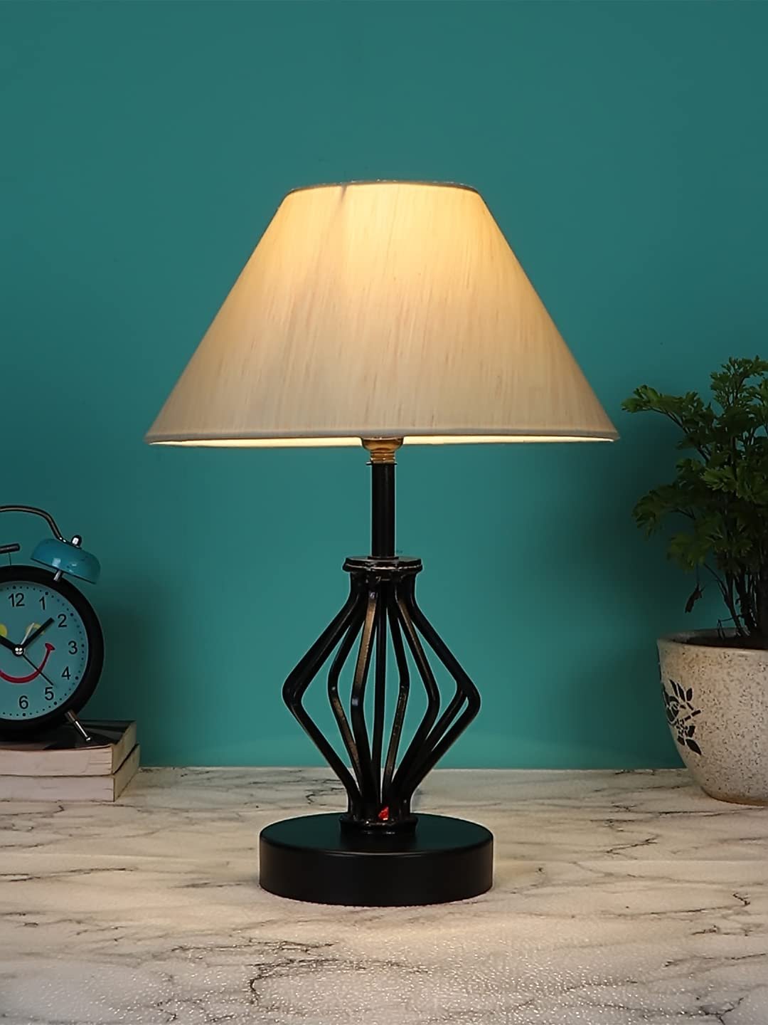 Off-White Cotton Table lamp with Iron Base(154)