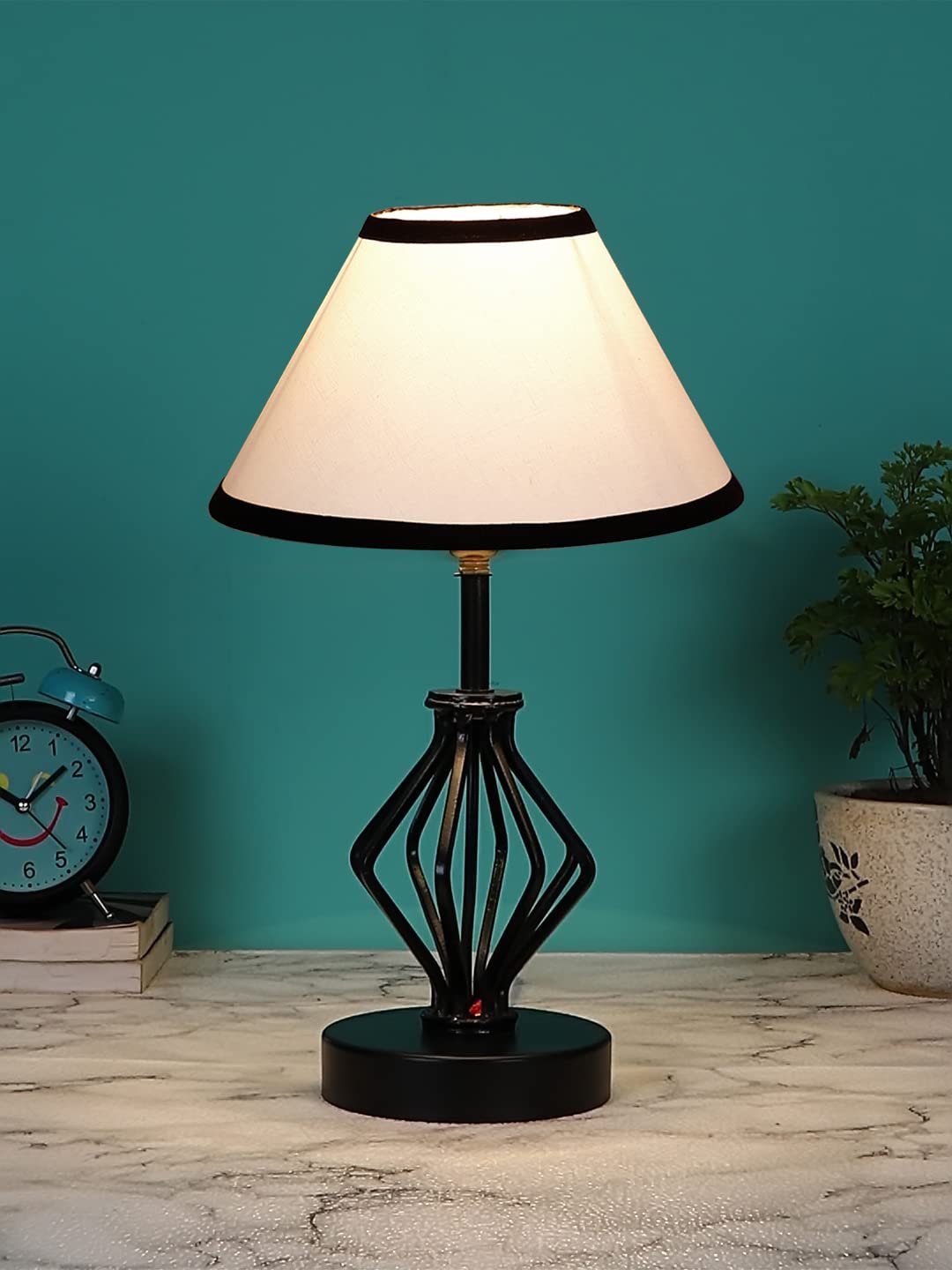 Multicolor Cotton Table lamp with Iron Base(160)